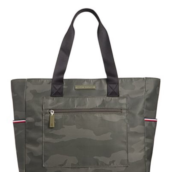 tommy hilfiger camo tote